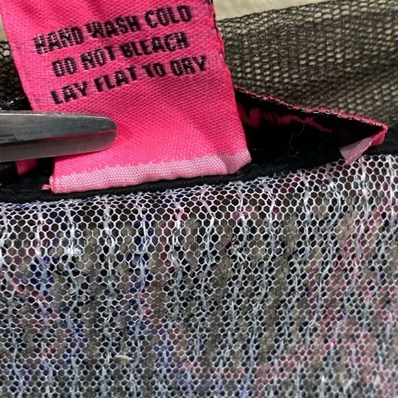 Betsey Johnson Sequin Short Sleeve Kimono Floral Open Front Shawl Multicolor OS - Picture 10 of 10